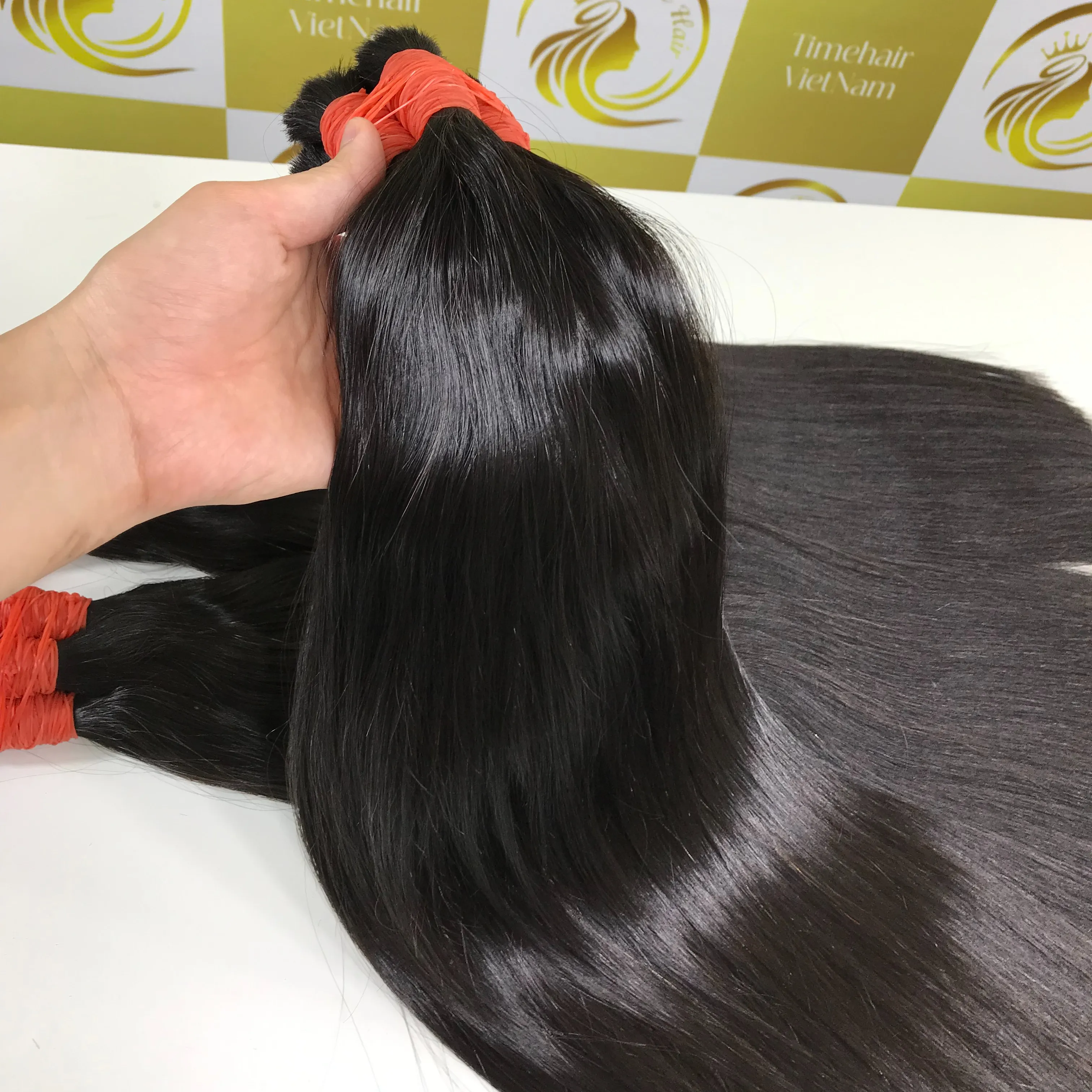 Cheveux naturels raides couleur naturelle extrémité épaisse cuticule alignée 100% Vietnam Extensions de cheveux humains haute qualité cheveux en vrac russes
