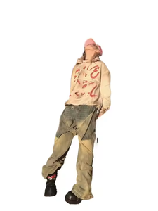 เสื้อฮู้ดดี้ผ้าฟลีซปักลายโบราณแบบกำหนดเองสำหรับผู้ชาย สไตล์เรโทรฤดูหนาว พร้อมแพทช์ปักแบบกำหนดเอง ตัดเย็บแบบยูนิเซ็กส์ ทรงโอเวอร์ไซส์ สไตล์สตรีท ผ้าฝ้าย 100% - Product Image 6