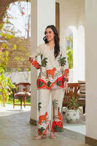 ชุดคอร์ดร่วมดีไซน์สวยสำหรับสตรี - Product Image 2