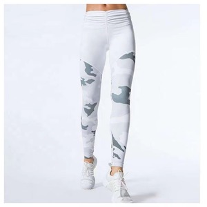 Pantalones de yoga ligeros Leggings de gimnasio suaves y flexibles para mujeres Fitness Running Training y uso diario - Product Image 1