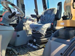 Retroexcavadora Case 575N |   Caja de Cambios de Alto Rendimiento para Motor de 55kw |   Capacidad de Carga Nominal de 7 Toneladas |   Equipo de Construcción Duradero |   2023 - Product Image 4