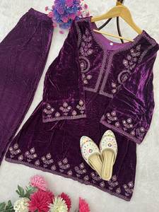 Conjunto de Kurti y Pantalón de Terciopelo Bordado para Mujer, Color Vino Tinto, Ropa Étnica, Traje de Diseñador para Damas - Product Image 5