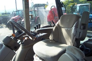 Tractor Agrícola John Deere 5100 de 22HP, Usado, en Buen Estado, Año 2018, Componentes Principales: Rodamientos, Motor, Bomba de Engranajes, Caja de Cambios - Product Image 2
