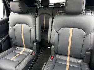 2024 USADO CX-90 PREMIUM PLUS AWD SUV AZUL INTERIOR NEGRO COMBINADO GASOLINA/HÍBRIDO TRACCIÓN EN LAS CUATRO RUEDAS 323HP AUTOMÁTICO - Product Image 3