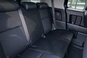 รถยนต์โตโยต้า FJ ครุยเซอร์ ปี 2007 มือสอง พวงมาลัยซ้าย/ขวา - Product Image 2