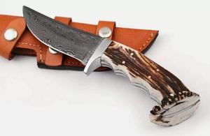 Couteau de chasse en acier Damas fait main, personnalisable, OEM |   Couteau de survie en plein air à lame fixe pleine soie avec étui en cuir - Product Image 4