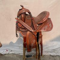 Ensemble de selle western en cuir véritable de qualité supérieure avec décorations en bois et motifs de course d'arbre d'équitation |   Ensemble de clous à tête fraisée en acier SUS304, personnalisé et fabriqué à la main