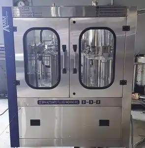 Máquina de llenado de botellas de agua de plástico para mascotas, capacidad a pequeña escala por el exportador indio AMM AQUA PURE SYSTEMS