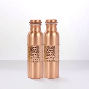 ขวดน้ำทองแดงแข็งรูปทรงเพรียวบางพร้อมฝาเกลียวกันรั่วที่ขัดเงาอย่างแม่นยำ - Product Image 4