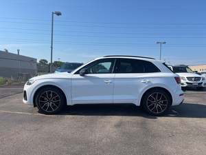 Nuevo/Usado Audi SQ5 3.0T quattro SUV 2024, Gasolina, Automático, Cuero, R18, Cámara 360, Premium Plus, Tracción en las Cuatro Ruedas - Product Image 2