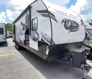 Autocaravana Usada 2023 F-o-r-e-s-t R-i-v-e-r Wolf Pack 25PACK12, Remolque de Viaje, Autocaravana con Camper en el Techo - Product Image 1