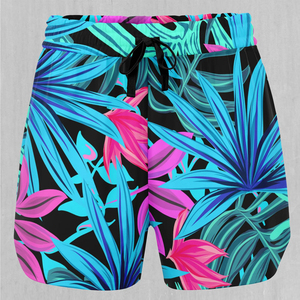 Shorts de course et de gym pour femmes, avec sublimation, design imprimé sur mesure, shorts décontractés pour femmes - Product Image 4