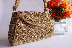 Bolso de mano floral bohemio de verano impermeable con cierre de cremallera y decoración de botones para uso en fiestas y bodas - Product Image 2