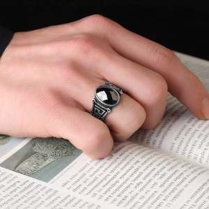Vente en gros d'anneaux pour hommes Azuris VALKH1134 en argent sterling 925 de style ottoman avec pierre naturelle agate, fabriqués à la main en Turquie - Product Image 1
