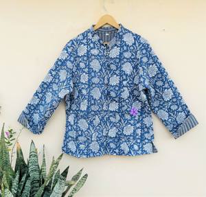 Chaqueta hecha a mano de moda para mujeres y niñas, chaquetas de invierno elegantes de algodón acolchado, abrigo acogedor Reversible con estampado de bloques a mano - Product Image 1