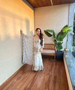 Casual Linen Kurti Sharara Set with Traditional <b>Block</b> <b>Print</b> and Button Accents for Everyday Chic - Product Image 2