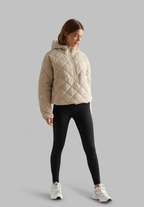 Chaqueta Acolchada Larga Gruesa de Punto Acolchado, Diseño Vintage Personalizado para Mujer, Transpirable, Tejida, para Invierno, Estilo Urbano, Cuello Alto, Elástica - Product Image 2