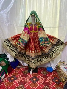 ชุดเดรสภูมิภาคอัฟกานิสถานดีไซน์ใหม่สำหรับผู้หญิงชุดเดรส kuchi แบบปักลายแขนยาวอัฟกานิสถานดีไซน์ใหม่ - Product Image 2