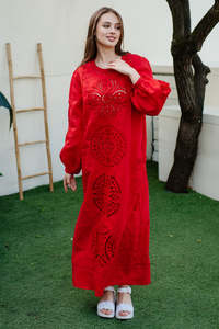 Vestido Largo Maxi Kaftan de Lino Rojo, Hecho a Mano con Bordado Calado, Mangas Abullonadas, Cintura Natural, Estilo Boho Casual Ecológico - Product Image 4