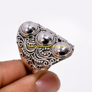 แหวนเงินแท้ 925 ทำมือ ดีไซน์ทรงโดมสามชั้น ประดับลายฉลุแบบออกซิไดซ์ - Product Image 4