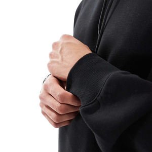 Sweats à capuche en polyester personnalisés 280 GSM Sweatshirts légers Prix d'usine Vente en gros Doux Confortable Qualité supérieure - Product Image 5