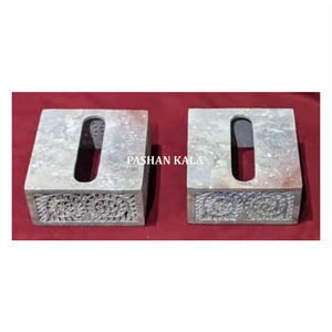 กล่องใส่กระดาษทิชชู่และผ้าเช็ดปากลายดอกไม้งานทำมือทรงสี่เหลี่ยมลายธรรมชาติ - Product Image 1