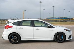Ford Focus RS Hatchback 2016, Turbo, Euro VI, Transmisión Automática, Motor de Gasolina - Product Image 5