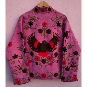 Veste matelassée chic pour femme avec broderie Suzani, légère et professionnelle, col mandarin élégant, tissée pour le printemps - Product Image 6