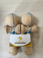 Fábrica al por mayor Premium Mini madera Kendama juguete educativo habilidad juguete con logotipo personalizado para niños-Caryln