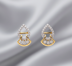 Boucles d'oreilles en or de style vintage avec diamants taille poire pour les fêtes - Product Image 5