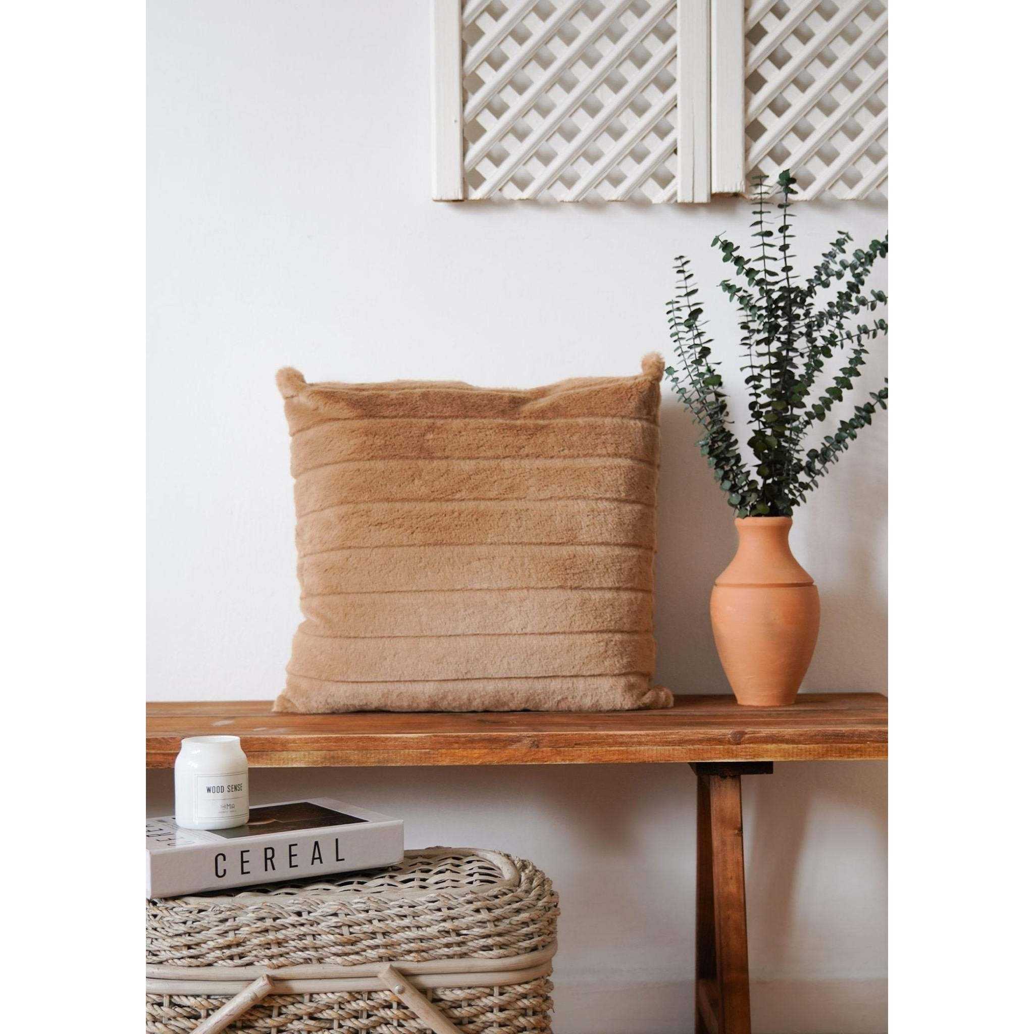 สีน้ำตาล