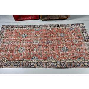 Alfombra Turca, Alfombra Vintage de 3.4x6.6 pies, Alfombra de Lana Roja Ombré - Product Image 2