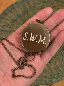 Brújula de Bolsillo Náutica de Latón, Fabricante y Proveedor Mayorista, Estuche de Cuero Náutico Antiguo, Suministro Personalizado OEM/ODM - Product Image 3