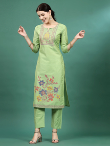 Ensemble tendance de kurta, pantalon et dupatta en polyester vert uni, élégant et droit, pour mariage indien, tenue de fête, ethnique, en gros - Product Image 2
