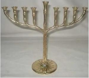 เชิงเทียนโลหะแบบดั้งเดิมของยูดาฮานูกา (judaica Hanukkah menorah ที่ใส่เทียนแบบมีเก้าสาขาที่วางเทียนแบบอื่นๆ - Product Image 5