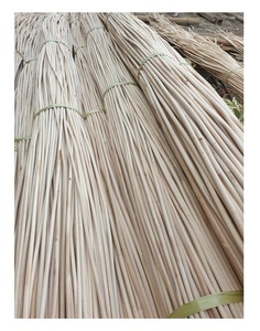 Canne/poteau/noyau en rotin brut écologique d'origine éthique, meubles de décoration faits à la main fabriqués au Vietnam - Product Image 4