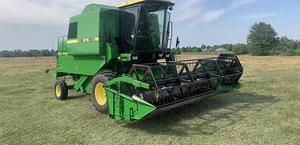 Cosechadora multiusos Johnn Deere 1075 para trabajos agrícolas - Product Image 6