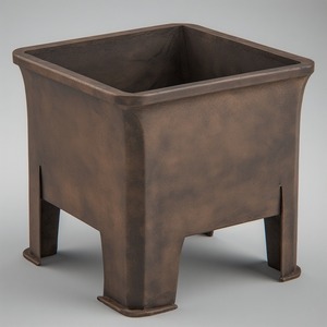 Foyer traditionnel en métal conçu pour les espaces ouverts, offrant des flammes chaudes et un charme classique en plein air - Product Image 1