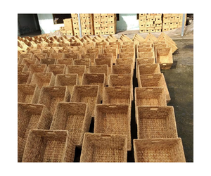 Panier de rangement en jacinthe d'eau de forme ronde écologique Panier de rangement tissé à la main avec couvercle - Product Image 1