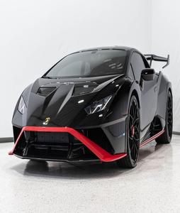 Oferta con Descuento Lamborghini Huracán STO 2023 Usado con Poco Kilometraje - Product Image 1