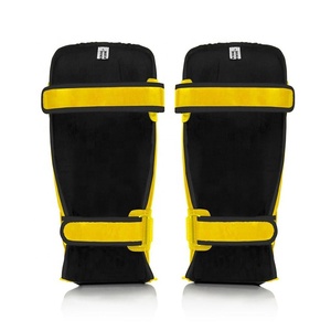 Espinilleras Fairtex de Cuero Vacuno Auténtico, Equipo de Entrenamiento de Primera Calidad, Hechas a Medida, Protección para Piernas para Entrenamiento de Muay Thai y Boxeo - Product Image 6