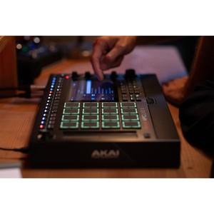 NUEVO ORIGINAL Ak-Ai Professional MPC Live III Estación de Trabajo de Producción Musical Independiente - Product Image 4
