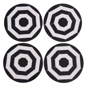 Posavasos con incrustaciones de resina clásicos hechos a mano, alfombrilla de cocina y alfombrilla para tazas/almohadilla, posavasos decorativos con incrustaciones de resina, características hechas a mano - Product Image 5