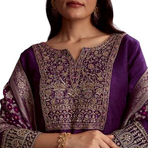 Costume Palazzo en soie Dola violet avec broderie lourde Vente en gros de vêtements ethniques pour femmes OEM Usine de vêtements Fournisseur en vrac personnalisé - Product Image 4