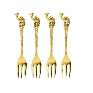 Juego de cubiertos de acero inoxidable de estilo americano de lujo de 4 piezas con asas estampadas ecológicas hechas a mano en latón dorado - Product Image 4