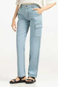 Jeans de Mujer, Estilo Casual, Corte Ajustado y Acampanado, Mezclilla Transpirable con Frente Plano, Servicio OEM para Pantalones de Moda Urbana Personalizables - Product Image 4