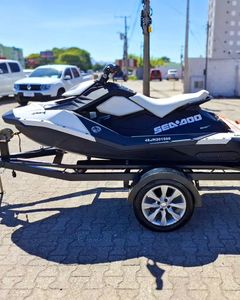 Compre Jet Ski de 4 Tiempos de Alta Calidad a Bajo Costo - Product Image 1