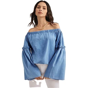 Tops de Mezclilla para Mujer de Alta Calidad, con Diseños Brillantes y Pedrería, Lujosos y Glamurosos, Perfectamente Confeccionados - Product Image 6