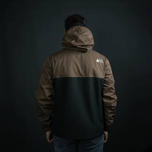 แจ็กเก็ตกันน้ำกันลมกันน้ำ, แจ็คเก็ตกันน้ำปลอกนิ่มปกตั้งมีซิปปิดโพลีเอสเตอร์ - Product Image 2