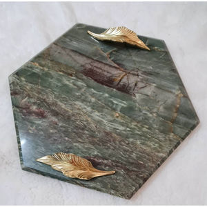 Élégant plateau de service en laiton doré avec feuilles Plateau à dessert décoratif de qualité supérieure Marbre naturel noir pour mariage Décoration intérieure Cuisine - Product Image 3